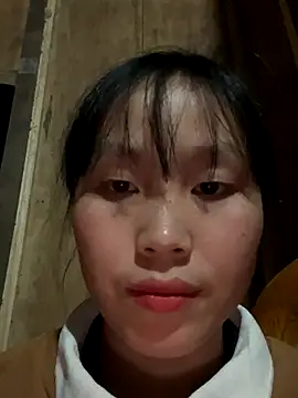 huong-18 online show from 12/15/25, 01:59