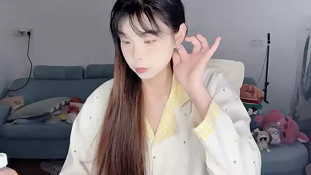 Akong11 online show from 04/04/26, 07:50