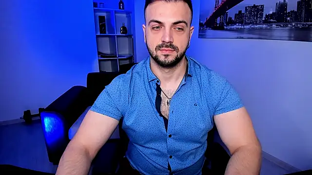 Snapshot of Jace_Thorne chatting on 12/15/25, 05:12 Jace Thorne online show from 12/15/25, 05:12