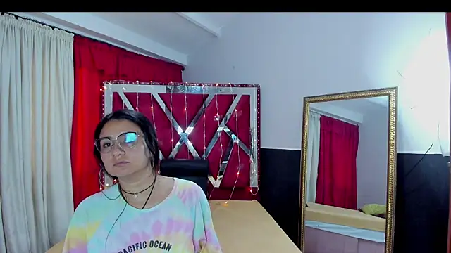 Luna021 1 online show from 11/20/25, 07:57