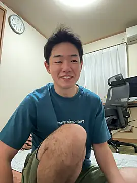 Snapshot of KAMESAN08 chatting on 06/02/26, 01:13 KAMESAN08 online show from 06/02/26, 01:13