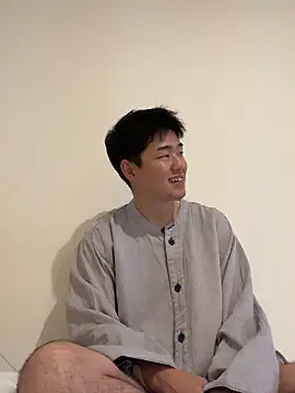 Snapshot of KAMESAN08 chatting on 06/03/26, 01:46 KAMESAN08 online show from 06/03/26, 01:46