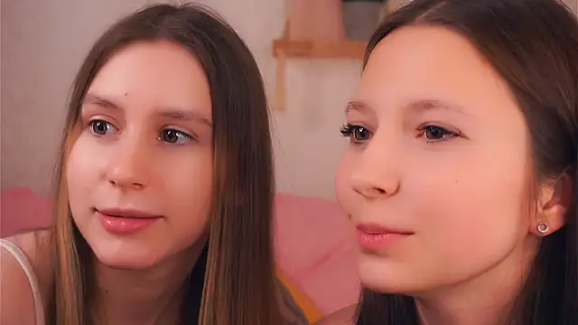 GabrielleLynchard online show from 11/26/25, 07:26