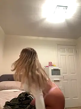 Sapphireroseee online show from 11/11/25, 09:26