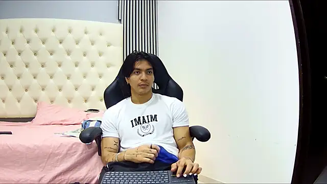 toji luxxer online show from 10/22/25, 03:07