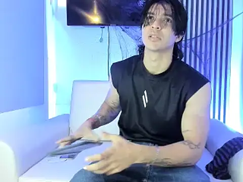 toji luxxer online show from 10/27/25, 08:57