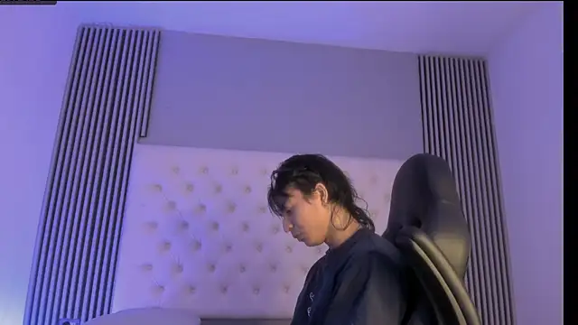 toji luxxer online show from 11/24/25, 02:44