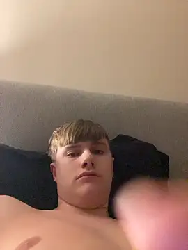 Sammyboy2211 online show from 02/26/26, 01:48