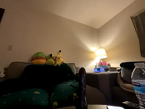 Snapshot of GoddessFatPuss chatting on 11/21/25, 08:02 GoddessFatPuss online show from 11/21/25, 08:02