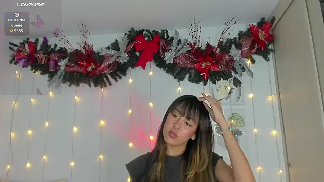 Susy spark online show from 12/19/25, 11:34