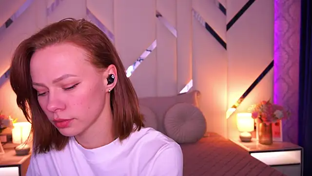 ShyySiren online show from 03/28/26, 01:54