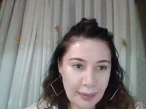 Lomivah online show from 11/06/25, 04:52