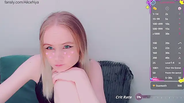 Snapshot of AliceNya_cute chatting on 11/27/25, 02:57 AliceNya cute online show from 11/27/25, 02:57