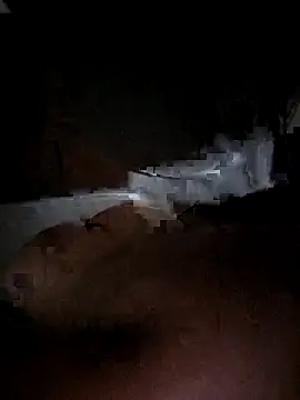 Snapshot of Milenvs chatting on 10/13/25, 09:59 Milenvs online show from 10/13/25, 09:59