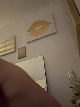 Ariasweetaspie online show from 02/25/26, 06:34