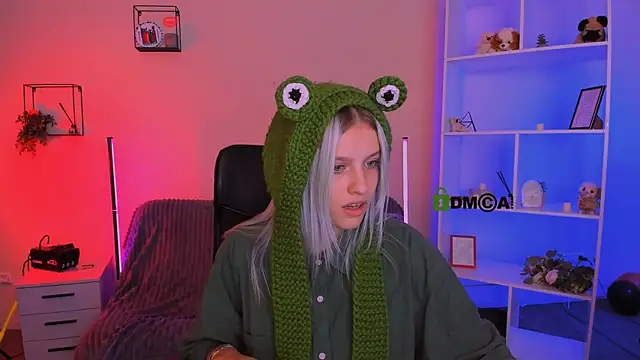 kaela spell  online show from 11/07/25, 10:10