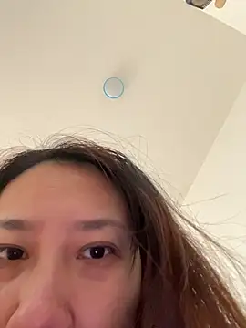 qianhan x online show from 10/18/25, 08:04