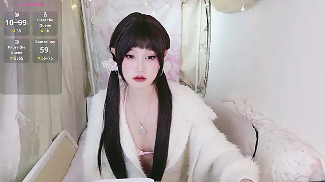 Snapshot of schoolgirl-nurse chatting on 12/22/25, 11:07 schoolgirl-nurse online show from 12/22/25, 11:07