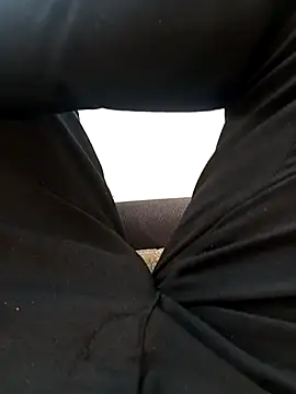 Snapshot of karandeep_Bhagat chatting on 10/02/25, 02:51 karandeep Bhagat online show from 10/02/25, 02:51