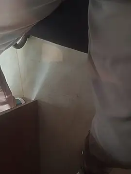 Snapshot of karandeep_Bhagat chatting on 10/18/25, 02:25 karandeep Bhagat online show from 10/18/25, 02:25