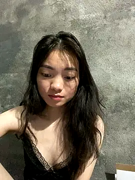 Snapshot of Bella_sexy98 chatting on 09/18/25, 03:36 Bella sexy98 online show from 09/18/25, 03:36