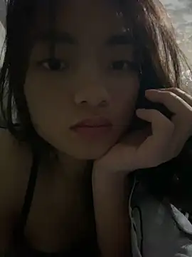 Snapshot of Bella_sexy98 chatting on 10/06/25, 02:58 Bella sexy98 online show from 10/06/25, 02:58