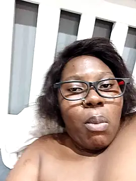 Snapshot of Darkchokola33 chatting on 09/23/25, 10:51 Darkchokola33 online show from 09/23/25, 10:51