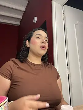 krisstenSantos online show from 10/16/25, 11:44