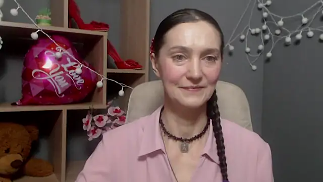 TayaFinch online show from 02/12/26, 01:39