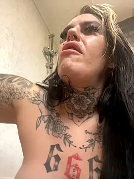 DIRTY PAISLEY X online show from 10/10/25, 11:20