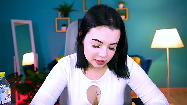 Snapshot of leslierowe_ chatting on 10/04/25, 08:07 leslierowe online show from 10/04/25, 08:07