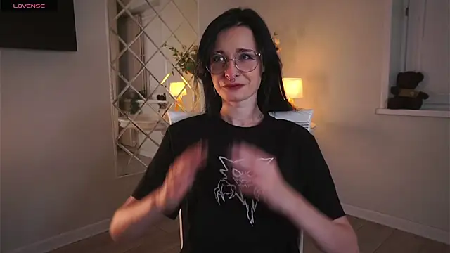 DarcyAspacio online show from 09/24/25, 11:24