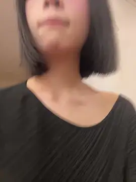 qiqi x online show from 02/28/26, 01:56