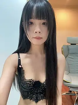 qiqi x online show from 07/12/26, 12:29