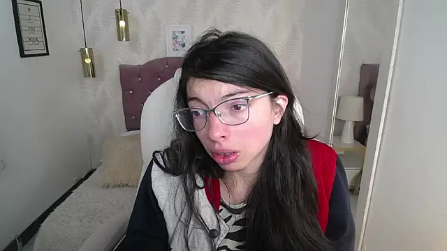 alllyson  online show from 12/16/25, 07:41