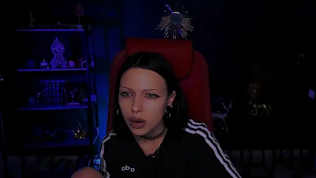 Snapshot of MiaCain chatting on 09/30/25, 04:45 MiaCain online show from 09/30/25, 04:45