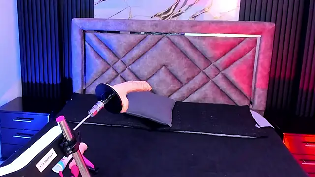 Snapshot of Daniwhatson chatting on 09/28/25, 03:45 Daniwhatson online show from 09/28/25, 03:45