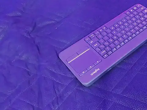 Snapshot of Daniwhatson chatting on 10/16/25, 12:33 Daniwhatson online show from 10/16/25, 12:33