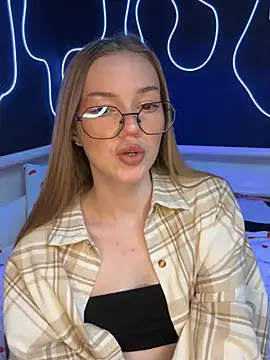 MilaMoone online show from 01/11/26, 11:04