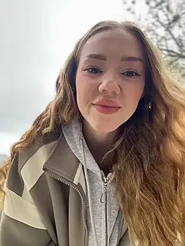 MilaMoone online show from 04/05/26, 10:45