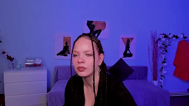 BetsyKiss online show from 10/17/25, 05:54