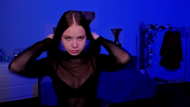 BetsyKiss online show from 11/27/25, 05:04