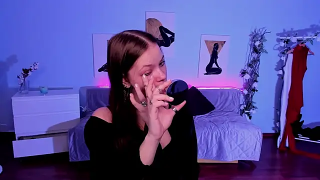 BetsyKiss online show from 04/07/26, 05:24