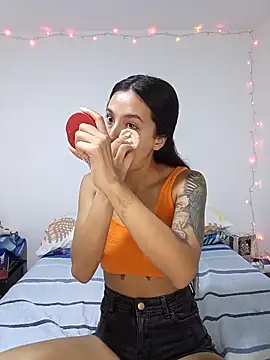 MiQeilaSweet online show from 02/11/26, 09:42