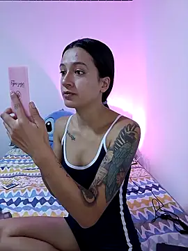 MiQeilaSweet online show from 03/18/26, 05:16