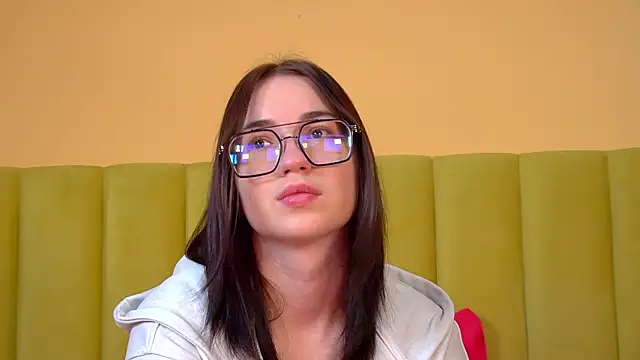 AnneAvery online show from 10/12/25, 06:23