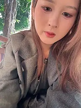 yuki june online show from 02/01/26, 08:46