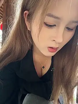 yuki june online show from 03/02/26, 08:10