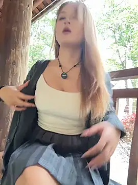 yuki june online show from 04/02/26, 08:45