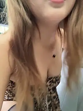 yuki june online show from 04/26/26, 06:11